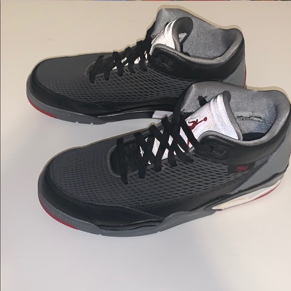 AIR JORDAN FLIGHT CLUB 80S - Picture 3 of 5